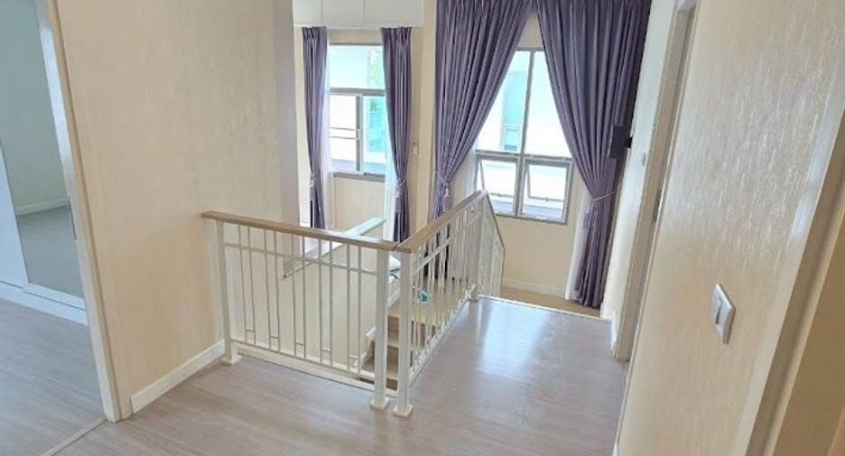 Haus zum Kauf mit 4 Zimmer in Lat Krabang, Bangkok