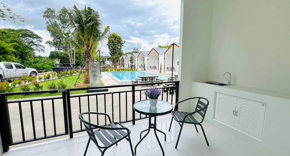 For sale 7 bedrooms hotel in Khlong Toei, Bangkok