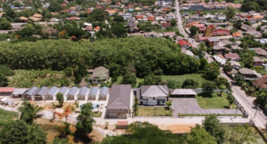 For sale 7 bedrooms hotel in Khlong Toei, Bangkok