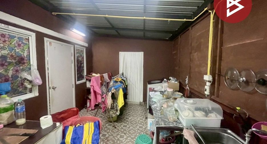 For sale 3 bedrooms house in Nong Chok, Bangkok