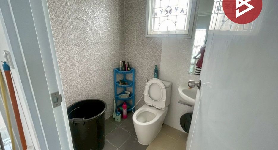 For sale 3 bedrooms house in Nong Chok, Bangkok
