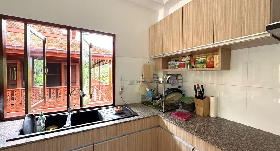 For sale 3 bedrooms villa in Mueang Krabi, Krabi