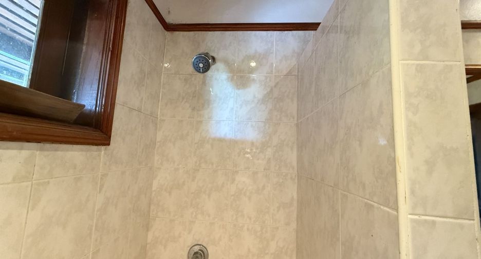For sale 3 bedrooms villa in Mueang Krabi, Krabi