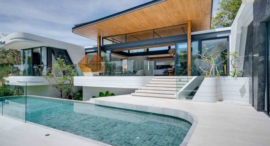 For sale 4 bedrooms villa in Thalang, Phuket
