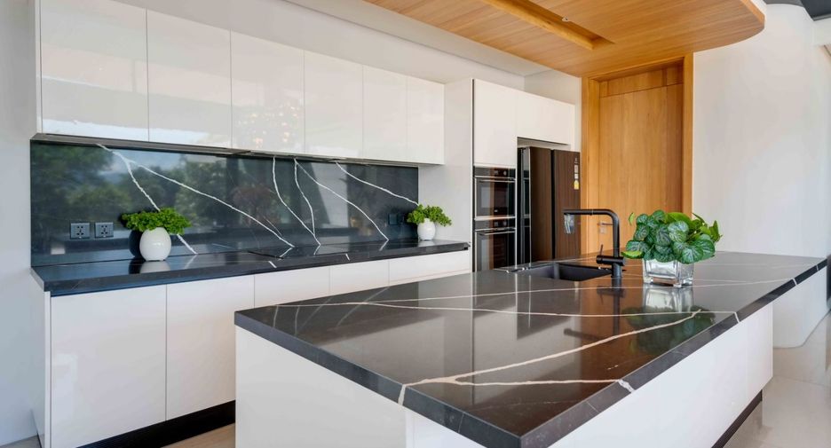 For sale 4 bedrooms villa in Thalang, Phuket