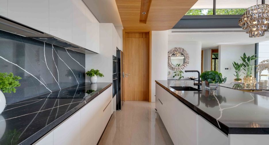 For sale 4 bedrooms villa in Thalang, Phuket