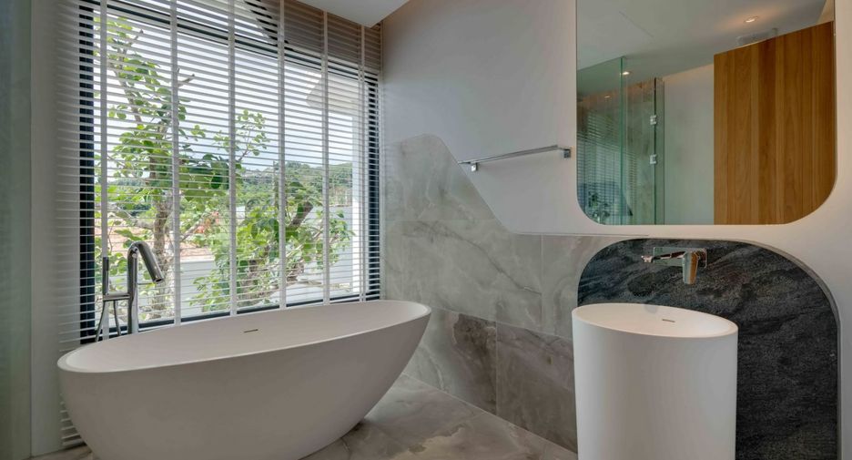 For sale 4 bedrooms villa in Thalang, Phuket
