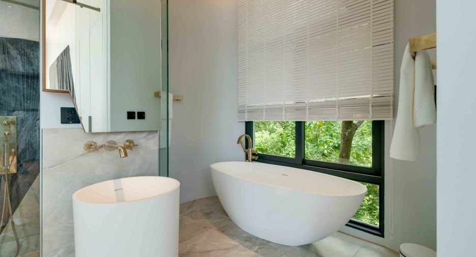 For sale 4 bedrooms villa in Thalang, Phuket