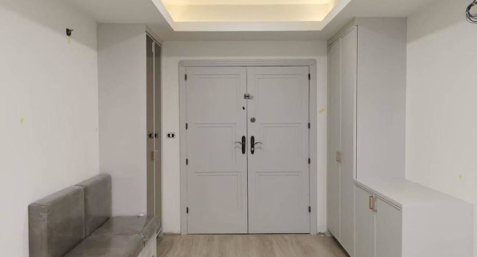 À louer et à vendre 4 chambres condo à Khlong Toei, Bangkok