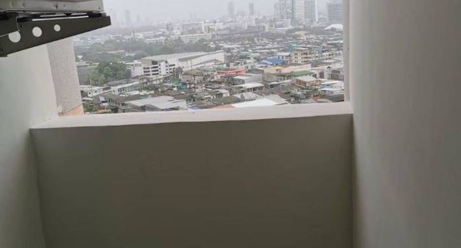 À louer et à vendre 4 chambres condo à Khlong Toei, Bangkok