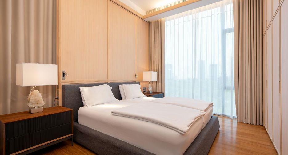 For sale 3 bedrooms condo in Pathum Wan, Bangkok