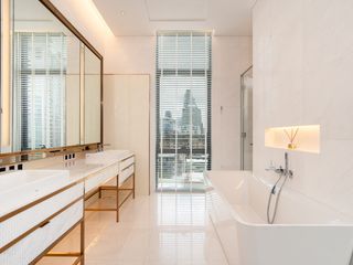Condo en venta de 3 habitaciones en Pathum Wan, Bangkok