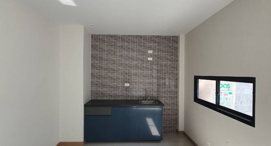 For sale 3 bedrooms townhouse in Bang Phli, Samut Prakan