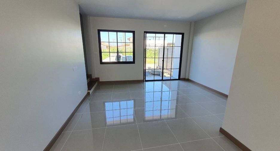 For sale 3 bedrooms townhouse in Bang Phli, Samut Prakan
