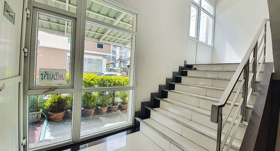 For sale 1 Beds condo in Din Daeng, Bangkok