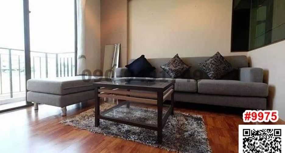 For rent 3 bedrooms townhouse in Phra Khanong, Bangkok