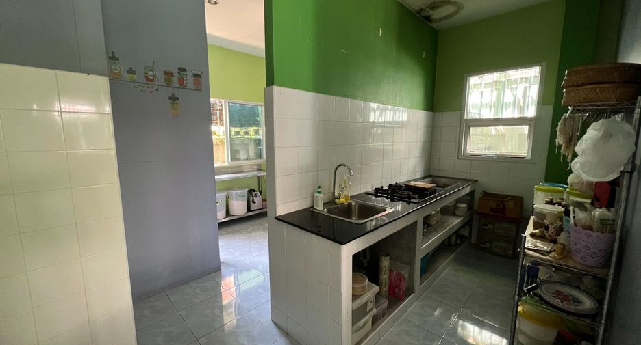 出售 6 卧室 商业空间 在 San Sai, Chiang Mai