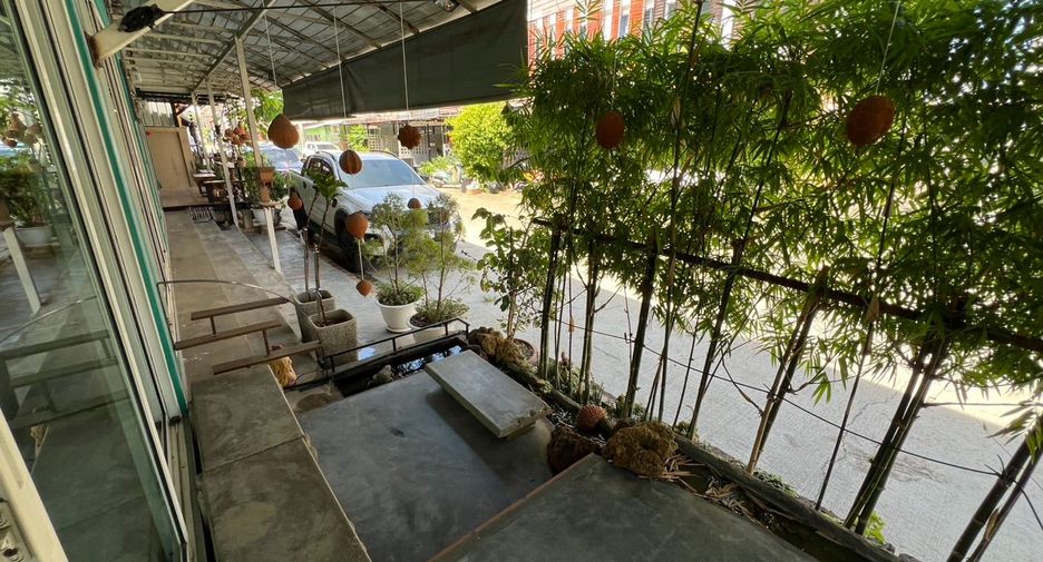 出售 6 卧室 商业空间 在 San Sai, Chiang Mai