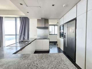 For rent 3 bedrooms condo in Yan Nawa, Bangkok