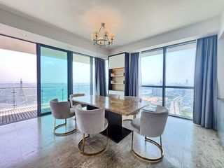 For rent 3 bedrooms condo in Yan Nawa, Bangkok