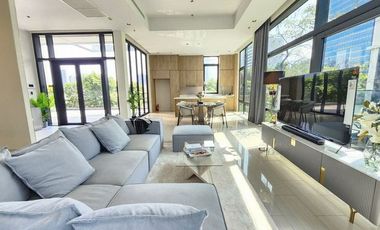 For rent 3 bedrooms condo in Watthana, Bangkok
