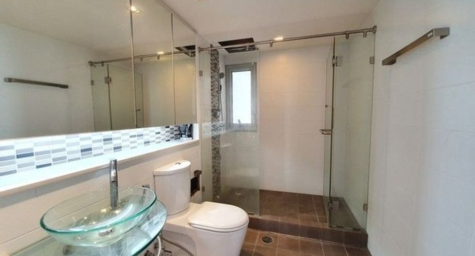 For rent 2 bedrooms condo in Pak Kret, Nonthaburi