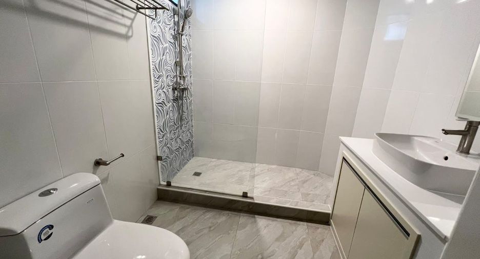 Wohnung zur Miete und zum Kauf mit 4 Zimmer in Watthana, Bangkok
