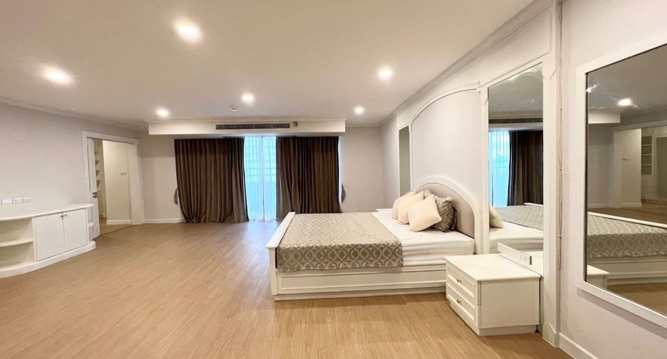 Wohnung zur Miete und zum Kauf mit 4 Zimmer in Watthana, Bangkok