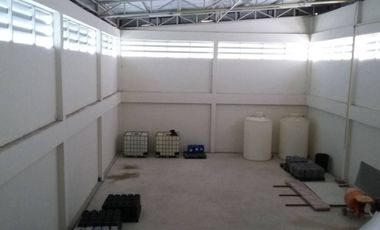 À vendre 3 chambres entrepôt à Sai Noi, Nonthaburi