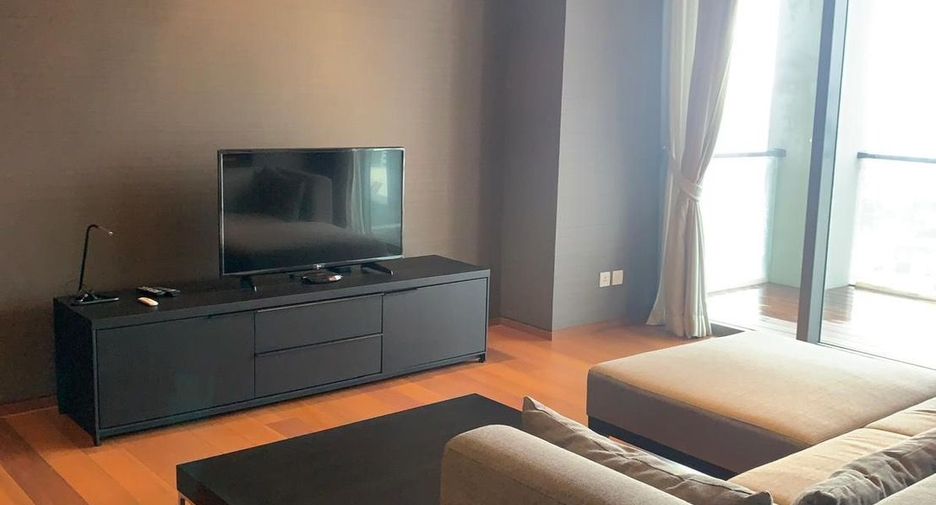 For rent 2 bedrooms condo in Sathon, Bangkok