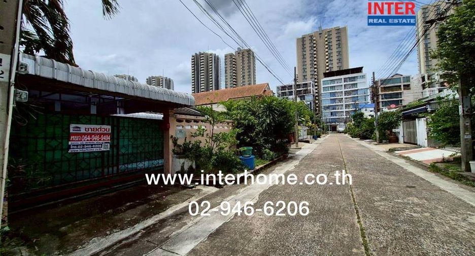 Haus zum Kauf mit 3 Zimmer in Pak Kret, Nonthaburi