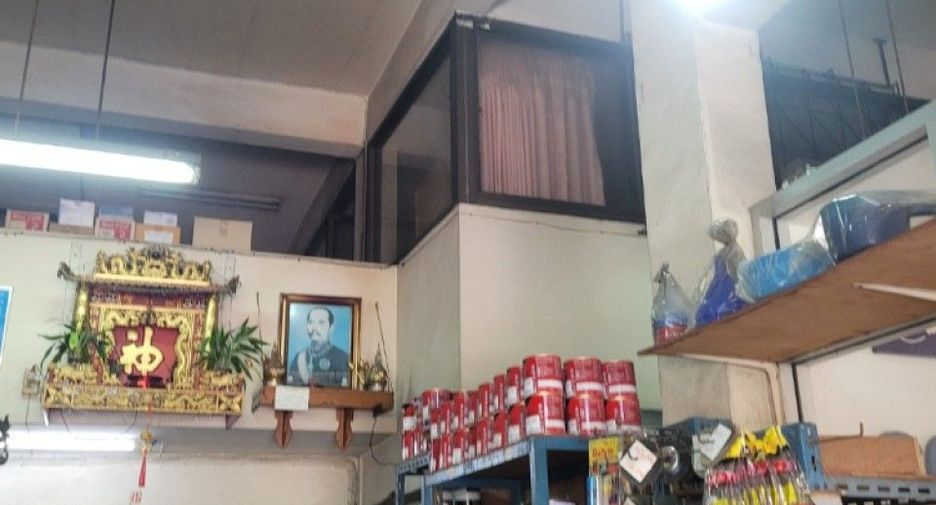 For sale retail Space in Khlong Sam Wa, Bangkok