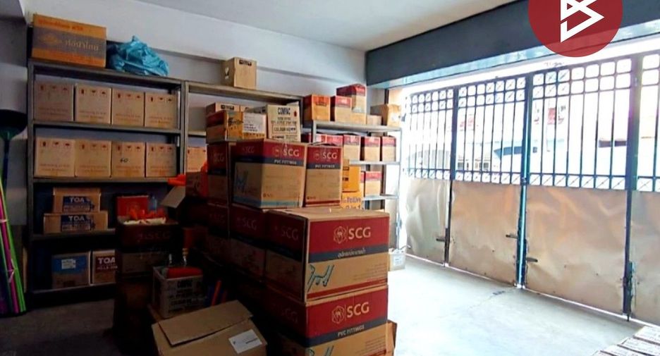 For sale retail Space in Khlong Sam Wa, Bangkok