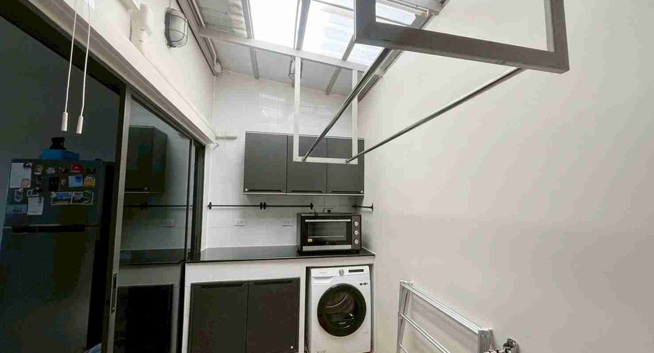 For sale 3 ベッドルーム house in Saphan Sung, Bangkok