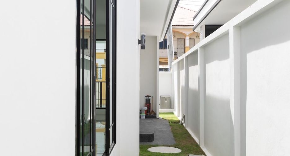 Haus zum Kauf mit 3 Zimmer in Bang Lamung, Chonburi