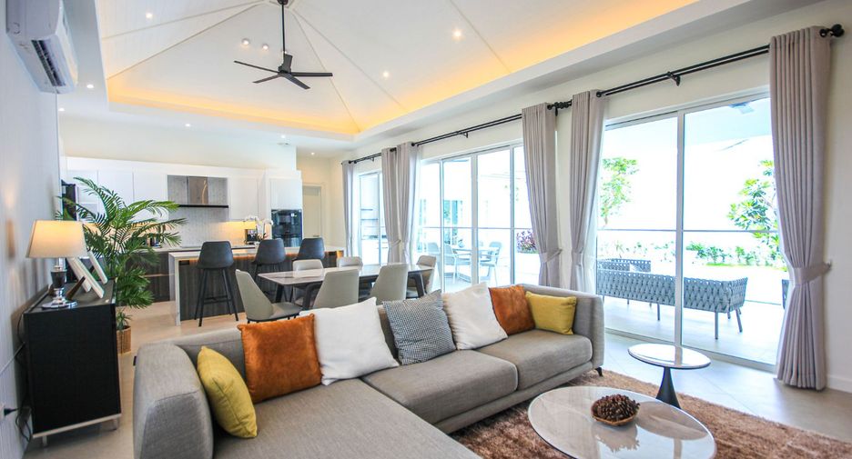 For sale 3 bedrooms villa in Hua Hin, Prachuap Khiri Khan