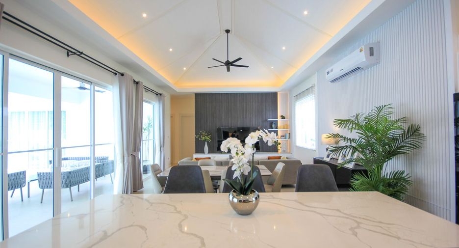 For sale 3 bedrooms villa in Hua Hin, Prachuap Khiri Khan