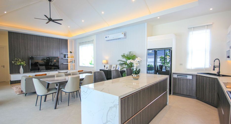 For sale 3 bedrooms villa in Hua Hin, Prachuap Khiri Khan