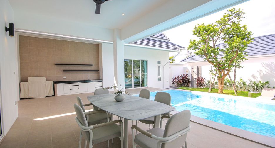 For sale 3 bedrooms villa in Hua Hin, Prachuap Khiri Khan
