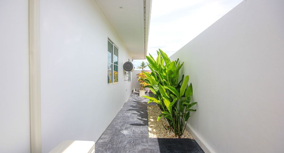 For sale 3 bedrooms villa in Hua Hin, Prachuap Khiri Khan