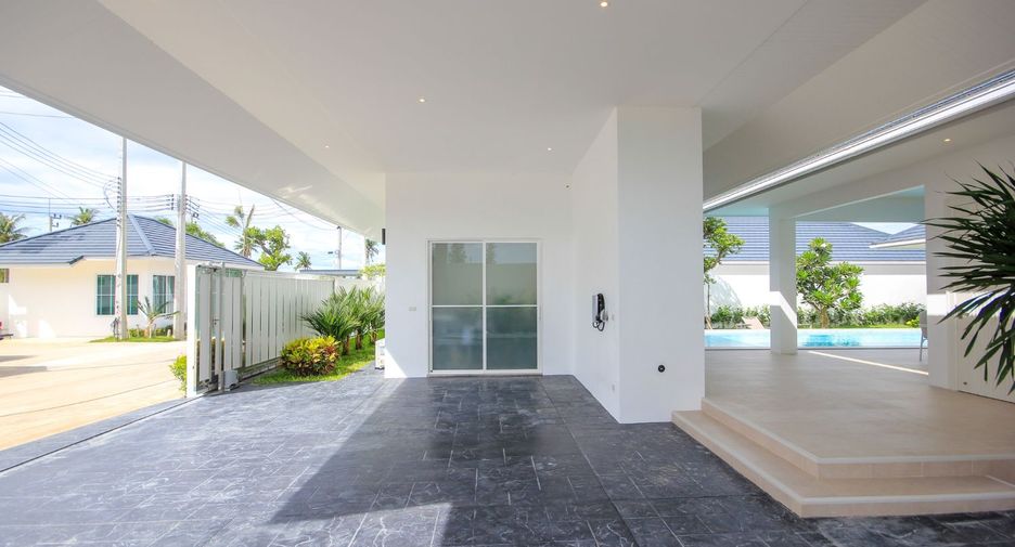 For sale 3 bedrooms villa in Hua Hin, Prachuap Khiri Khan