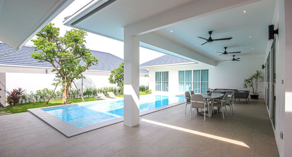 For sale 3 bedrooms villa in Hua Hin, Prachuap Khiri Khan