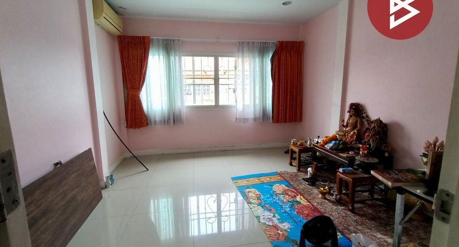 For sale studio townhouse in Bangkok Noi, Bangkok