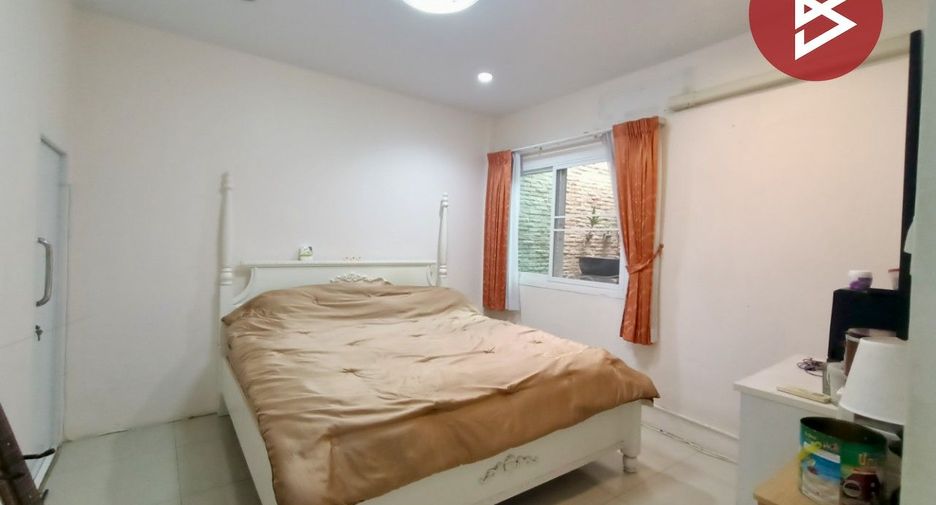 For sale studio townhouse in Bangkok Noi, Bangkok