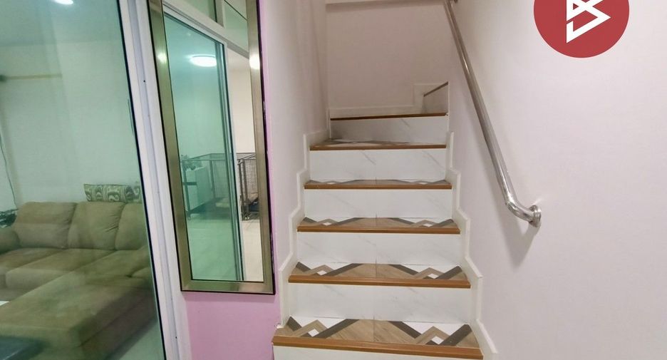 For sale studio townhouse in Bangkok Noi, Bangkok