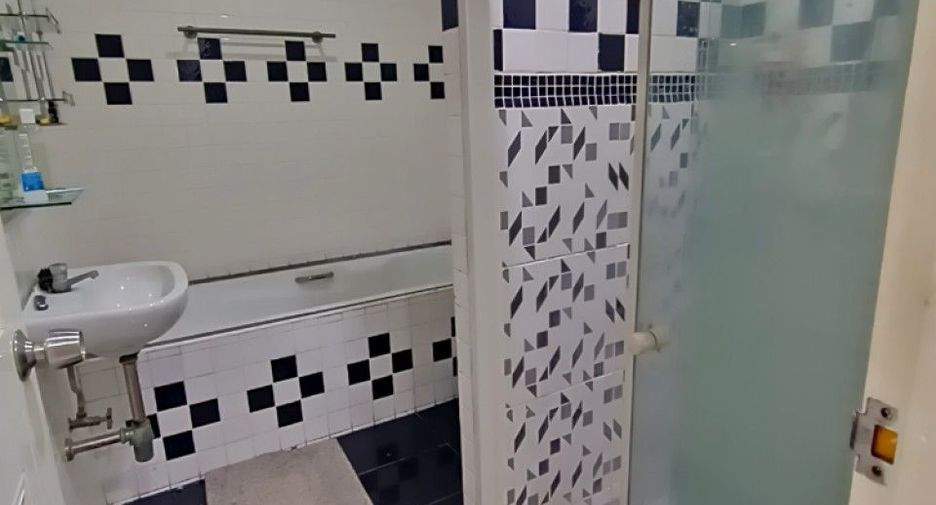 For sale studio townhouse in Bangkok Noi, Bangkok