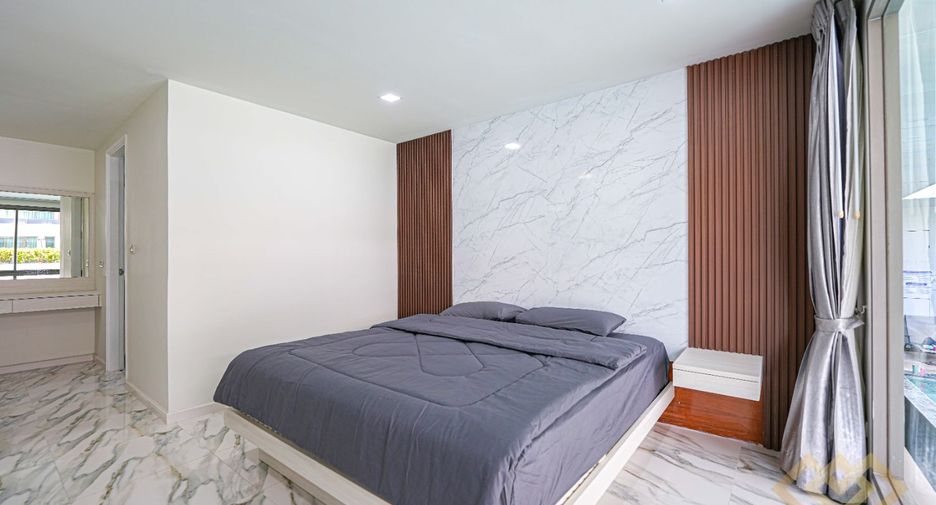 For rent 2 bedrooms condo in Bang Lamung, Chonburi