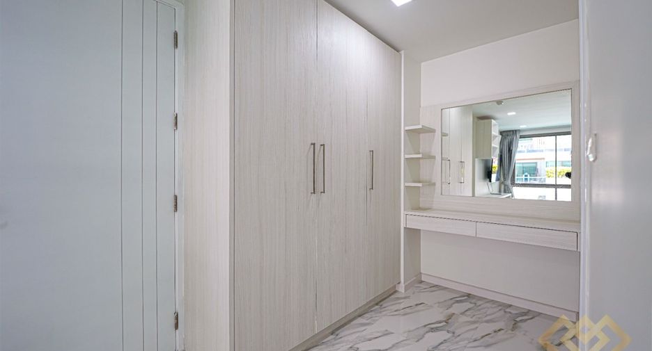 For rent 2 bedrooms condo in Bang Lamung, Chonburi