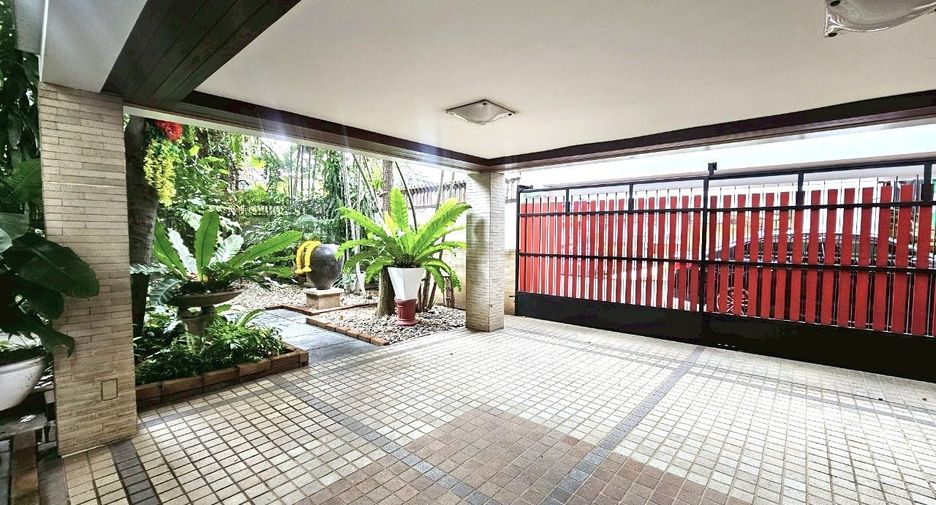 À vendre 3 chambres maison à Wang Thonglang, Bangkok
