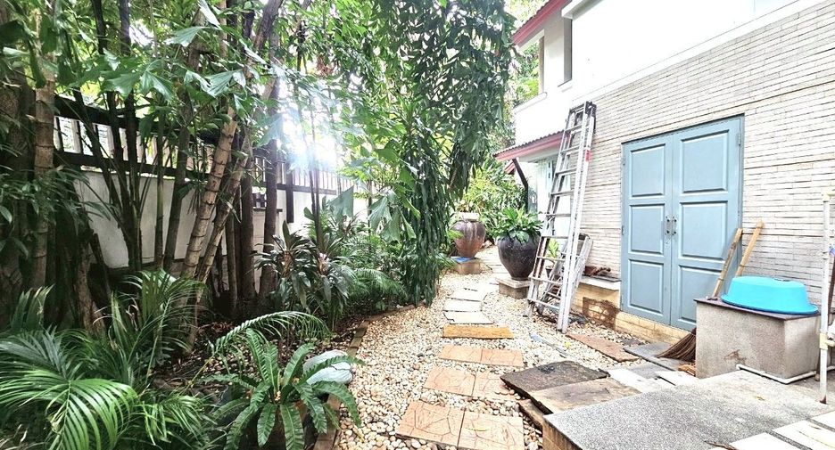 À vendre 3 chambres maison à Wang Thonglang, Bangkok